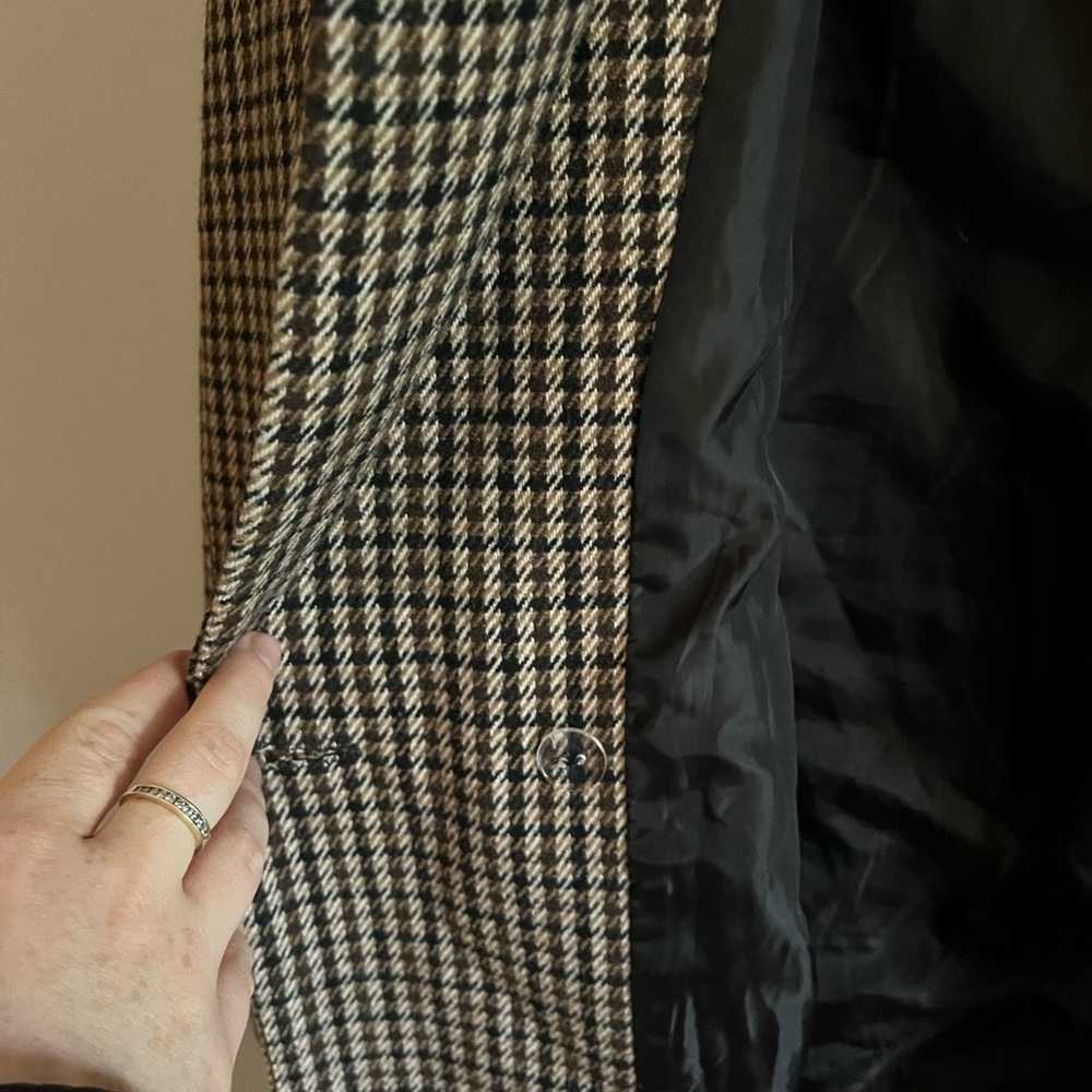 Mid Length Winter Houndstooth Coat - image 6